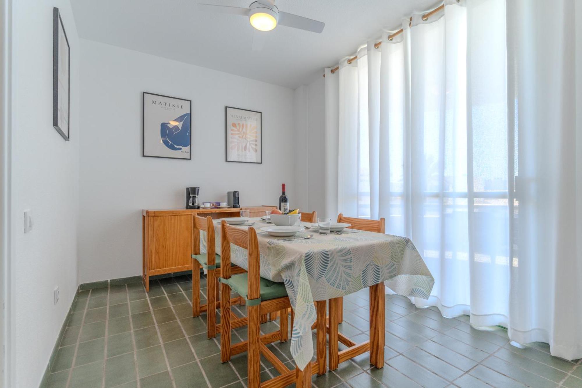 Go2Tenerife Apart Sira Family, Pool & Beach Playa de las Americas  Esterno foto