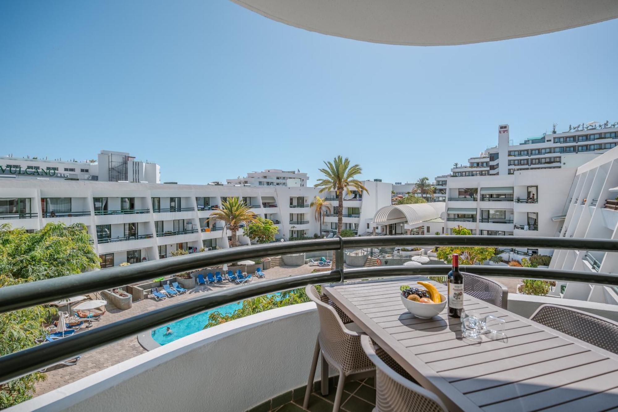 Go2Tenerife Apart Sira Family, Pool & Beach Playa de las Americas  Esterno foto