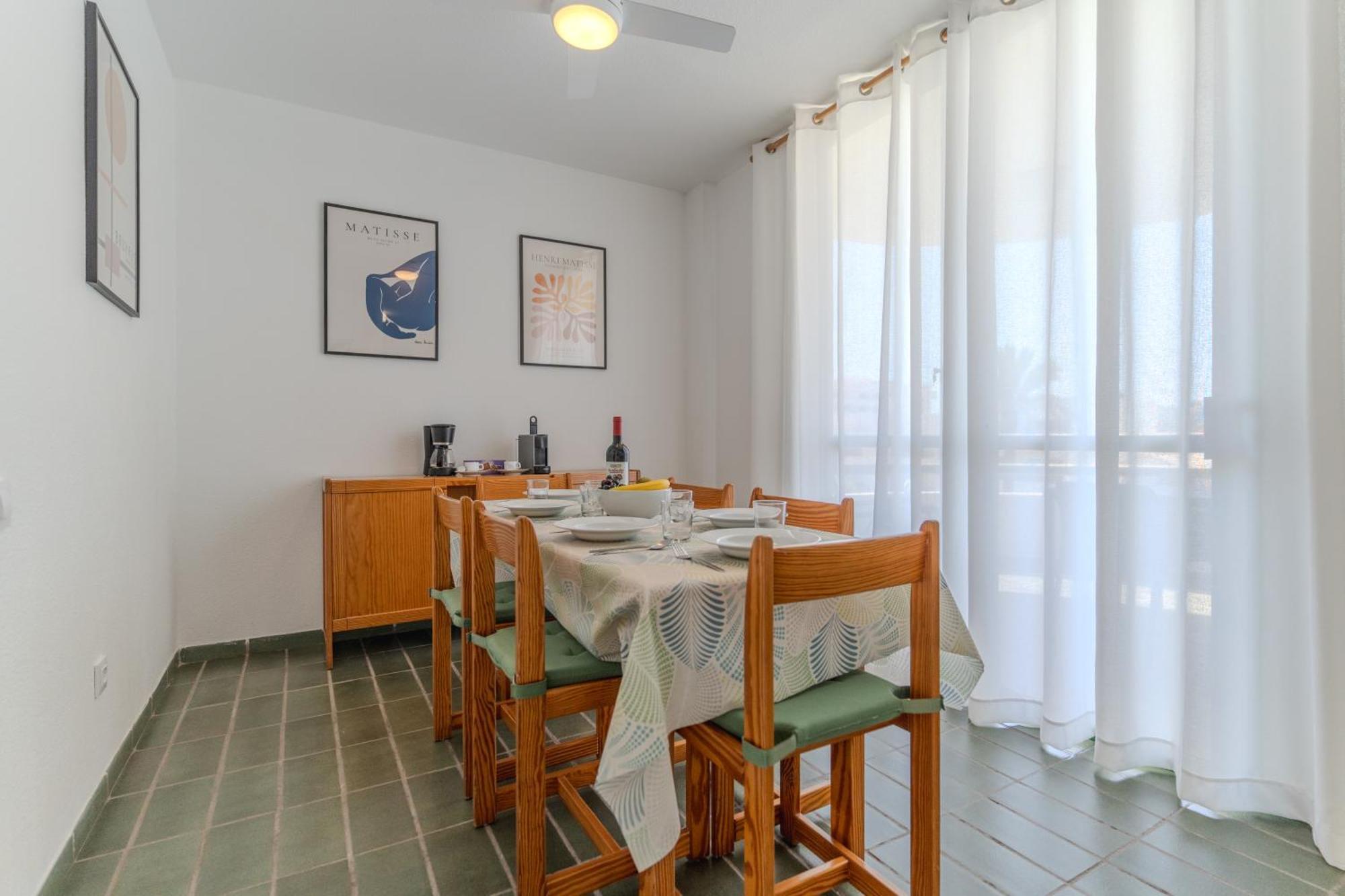 Go2Tenerife Apart Sira Family, Pool & Beach Playa de las Americas  Esterno foto